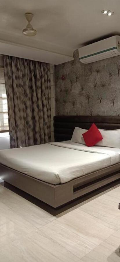 Hotel Pratiksha Residency Navi Mumbai Buitenkant foto